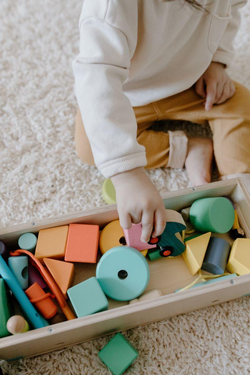 Quels sont les avantages d&rsquo;une école montessori pour son enfant?
