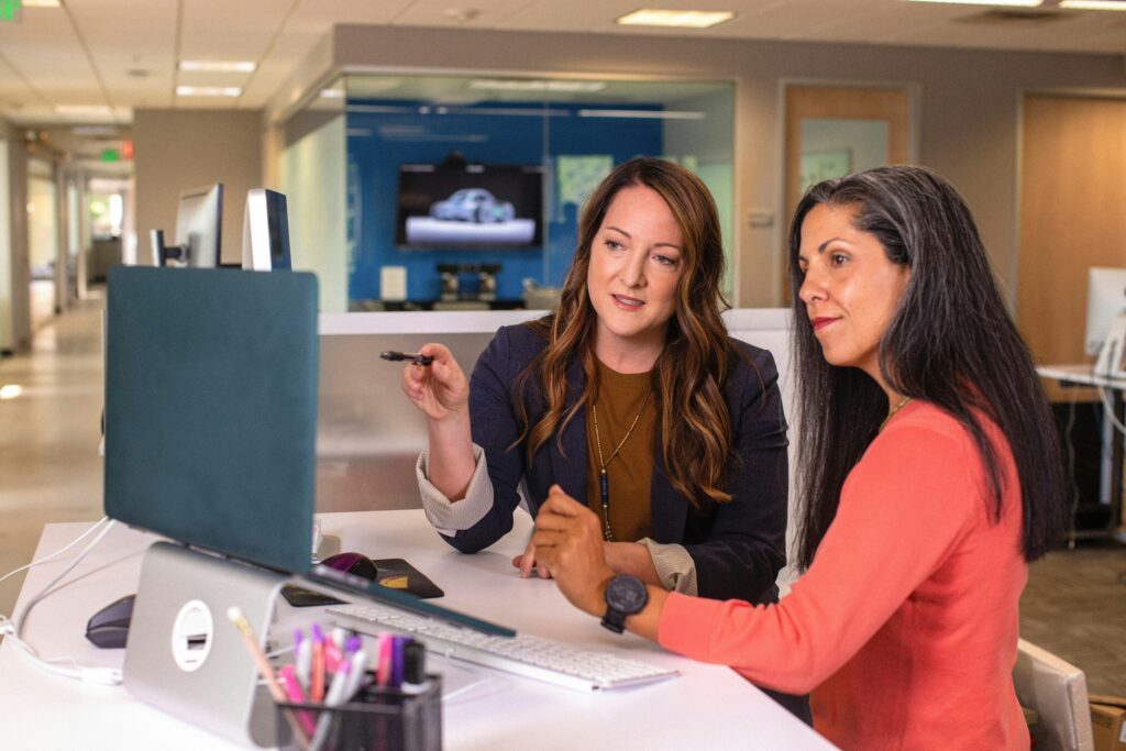 Comment CGI améliore-t-il le service client dans le domaine de la finance ?