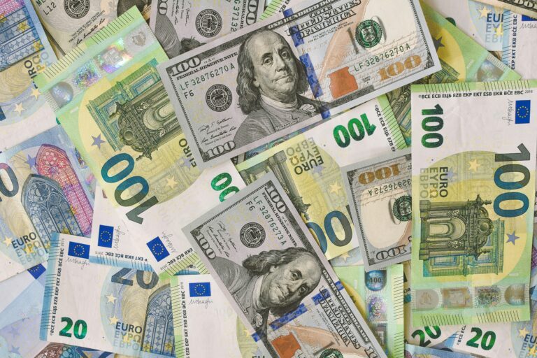 découvrez les causes, les conséquences et les mesures de lutte contre l'inflation dans notre article informatif.