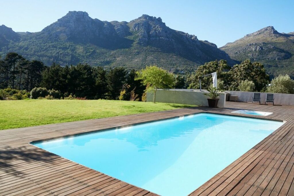 Combien coûte la construction d&rsquo;une piscine enterrée ?