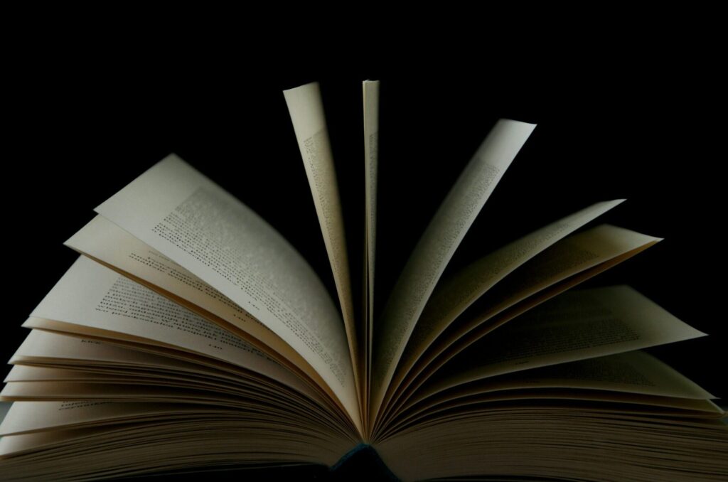 Comment les citations dans le journalisme influencent-elles la perception publique ?