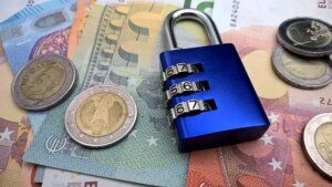 pourquoi votre conseiller au crédit mutuel bloque t-il votre compte ?