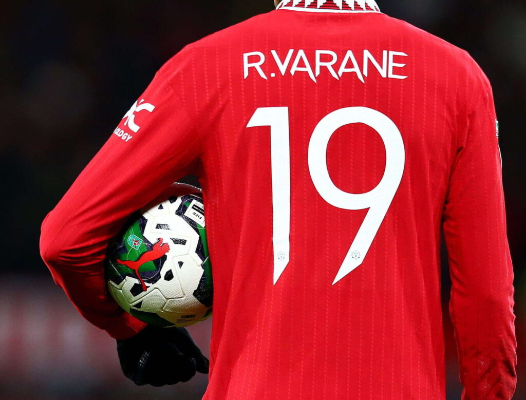 D’où vient Raphaël Varane ? Origines et parcours du défenseur français