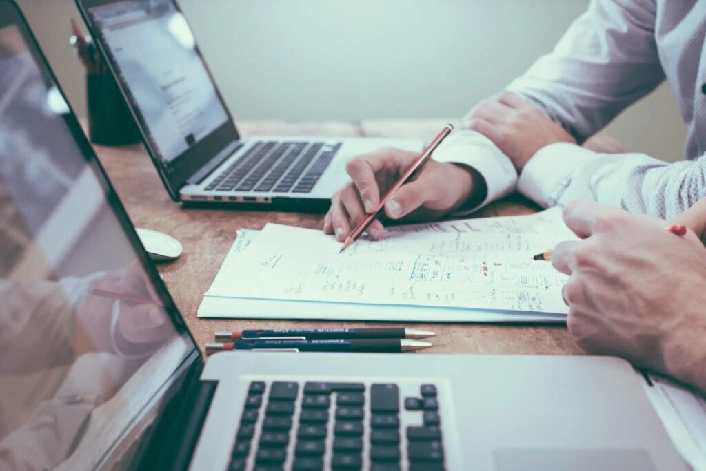 Investir dans les matières premières : Comment diversifier votre portefeuille en 2023 ?