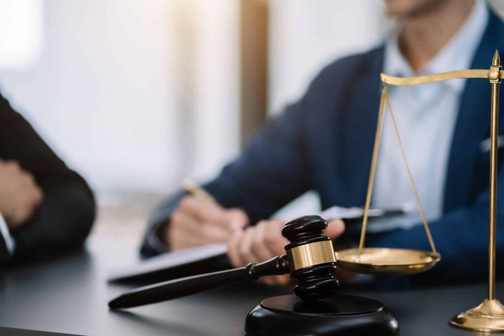 La constitution : quelle est sa définition juridique et son impact sur la finance ?