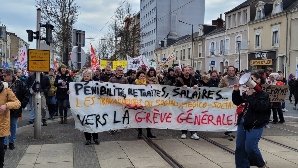 La foule trahit-elle vraiment le peuple dans les décisions économiques ?