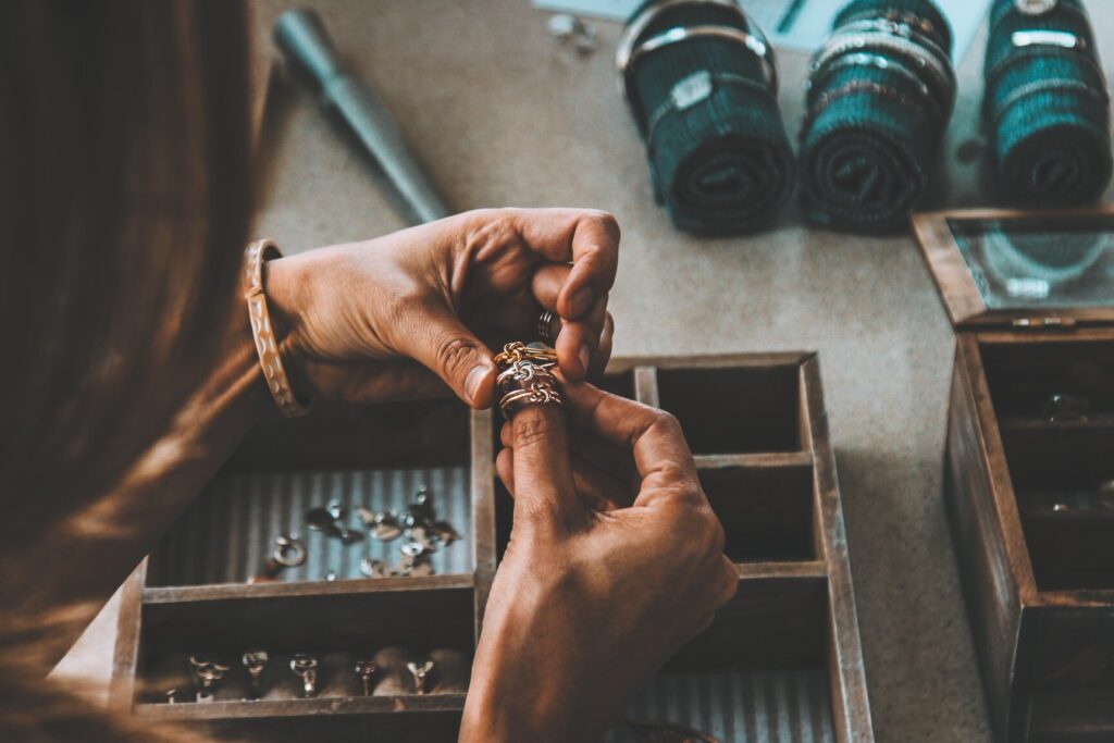 Où se fournir pour créer des bijoux ?