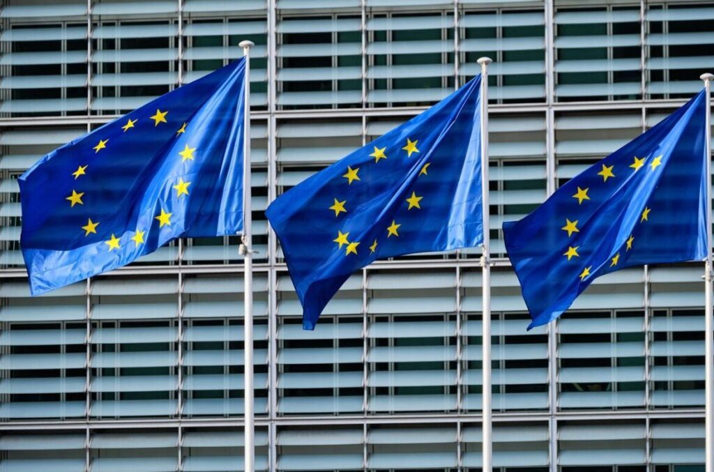 Parlement européen : quelles définitions et implications pour votre portefeuille financier ?