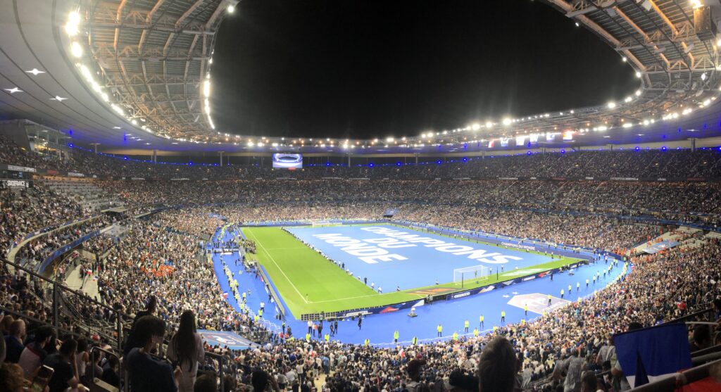 Quelle est la capacité d&rsquo;accueil du Stade de France pour un concert ?