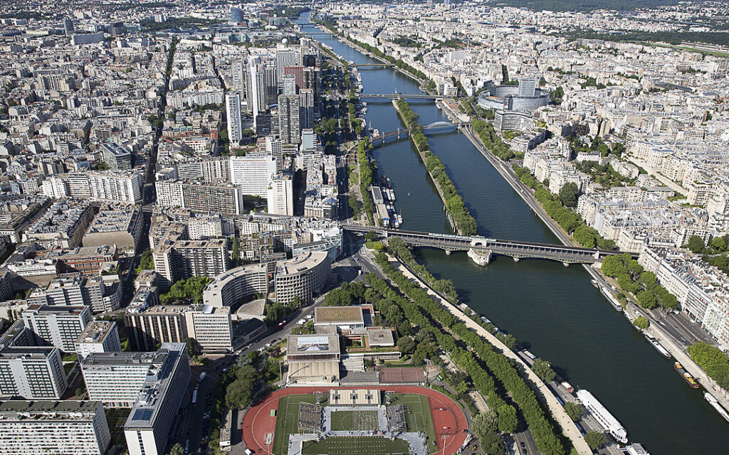 Quelle est la différence entre une ville et une commune ?