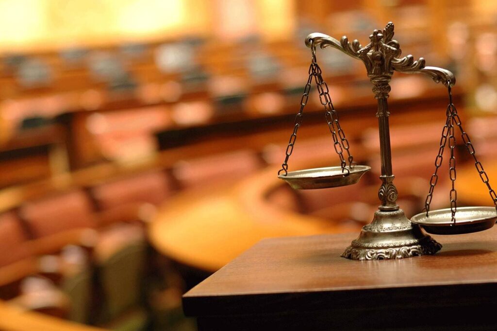 Qu’est-ce que le droit positif ? Comprendre sa définition et son application
