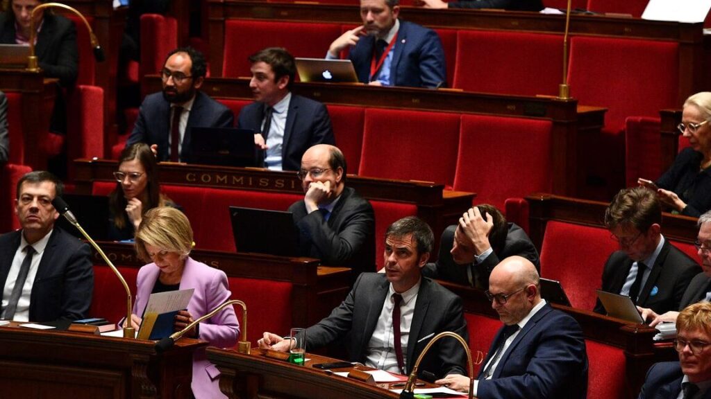 Qu’est-ce qu’une loi organique et pourquoi est-elle cruciale pour notre système législatif ?